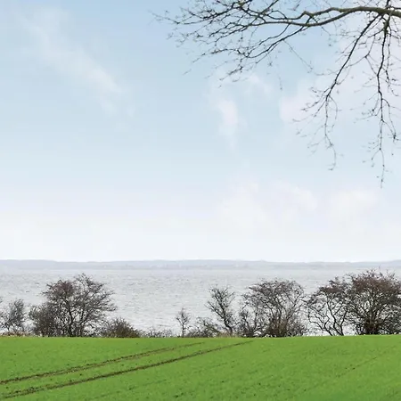 Three-bedroom In 別荘 *