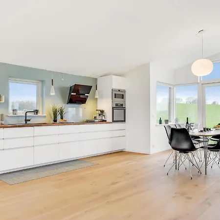 Three-bedroom In * Augustenborg