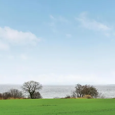 펜션 Three-bedroom In Augustenborg