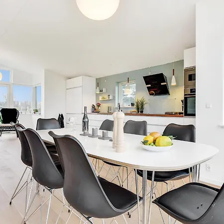 Three-bedroom In 펜션 *